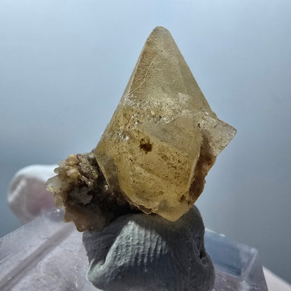 Seltene Calcit X auf Matrix Kristall Spitze, gelb Erongo, Namibia 25*21*16mm #13089