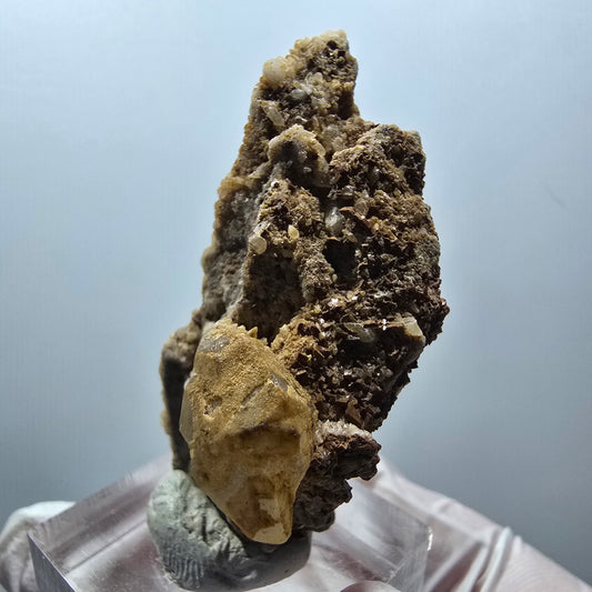 Seltene Calcit X auf Matrix Kristall Spitze, gelb Erongo, Namibia 51*27*24mm #13090