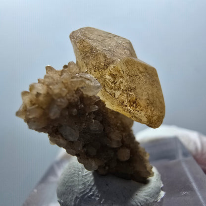 Seltene Calcit X auf Matrix Kristall Spitze, gelb Erongo, Namibia 29*17*13mm #13091
