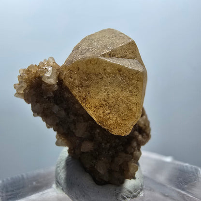 Seltene Calcit X auf Matrix Kristall Spitze, gelb Erongo, Namibia 29*17*13mm #13091