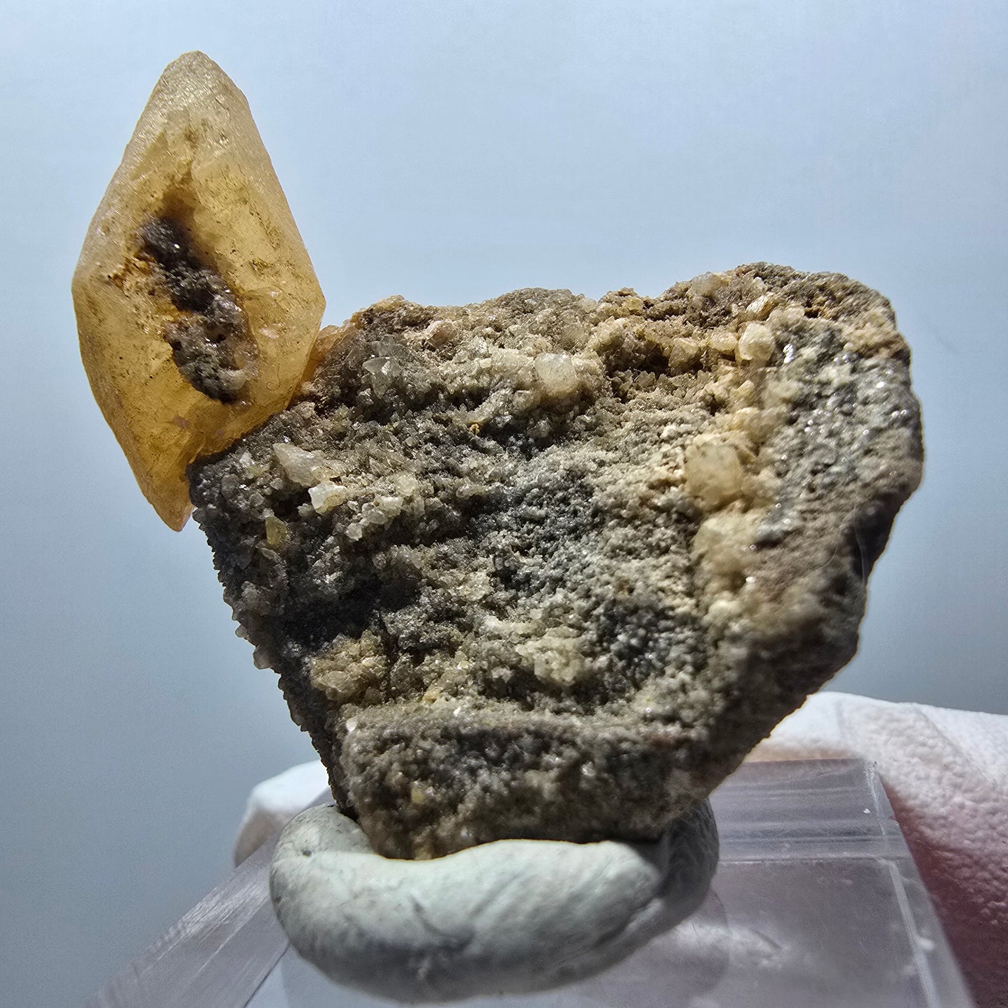 Seltene Calcit X auf Matrix Kristall Spitze, gelb Erongo, Namibia 41*33*21mm #13094
