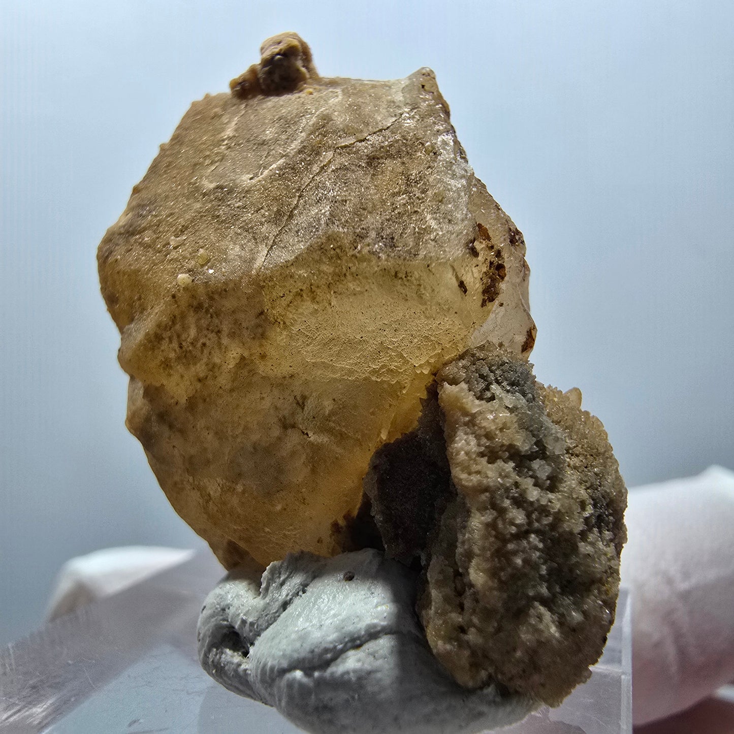 Seltene Calcit X auf Matrix Kristall Spitze, gelb Erongo, Namibia 35*22*19mm #13096