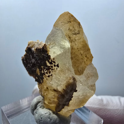 Seltene Calcit X auf Matrix Kristall Spitze, gelb Erongo, Namibia 39*29*17mm #13101
