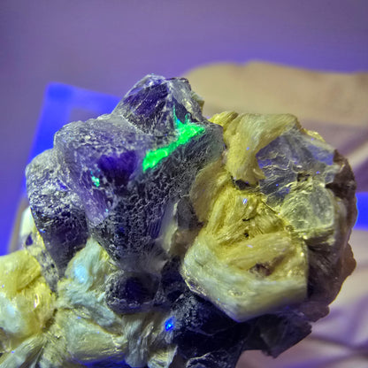 Phantom Fluorit, Hyalit Opal, Muskovit Stufe Erongo, Namibia 32*26*22mm #13120