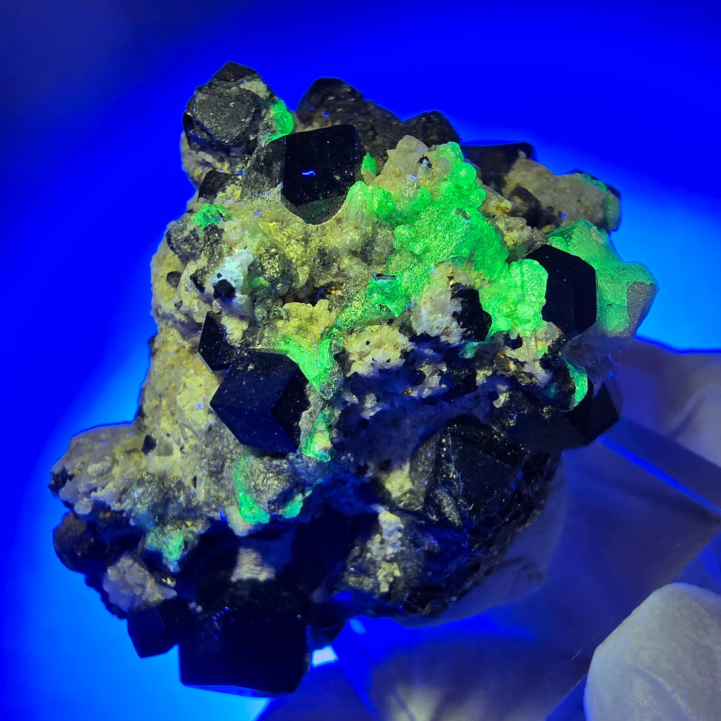 Symmetrische Schörl Turmalin, Hyalit Opal, Orthoklas Stufe Erongo, Namibia 45*37*25mm #13126