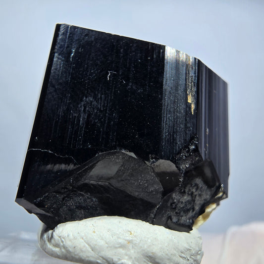 Symmetrischer Schörl Turmalin mit Orthoklas Erongo, Namibia 30*28*24mm #13148