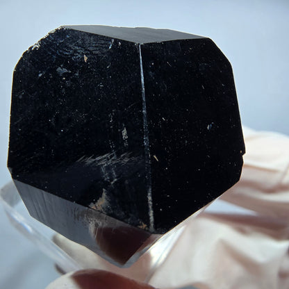 Symmetrischer Schörl Turmalin mit Orthoklas Erongo, Namibia 30*28*24mm #13148