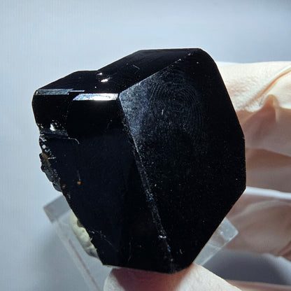 Symmetrischer Schörl Turmalin mit Orthoklas Erongo, Namibia 33*29*29mm #13155