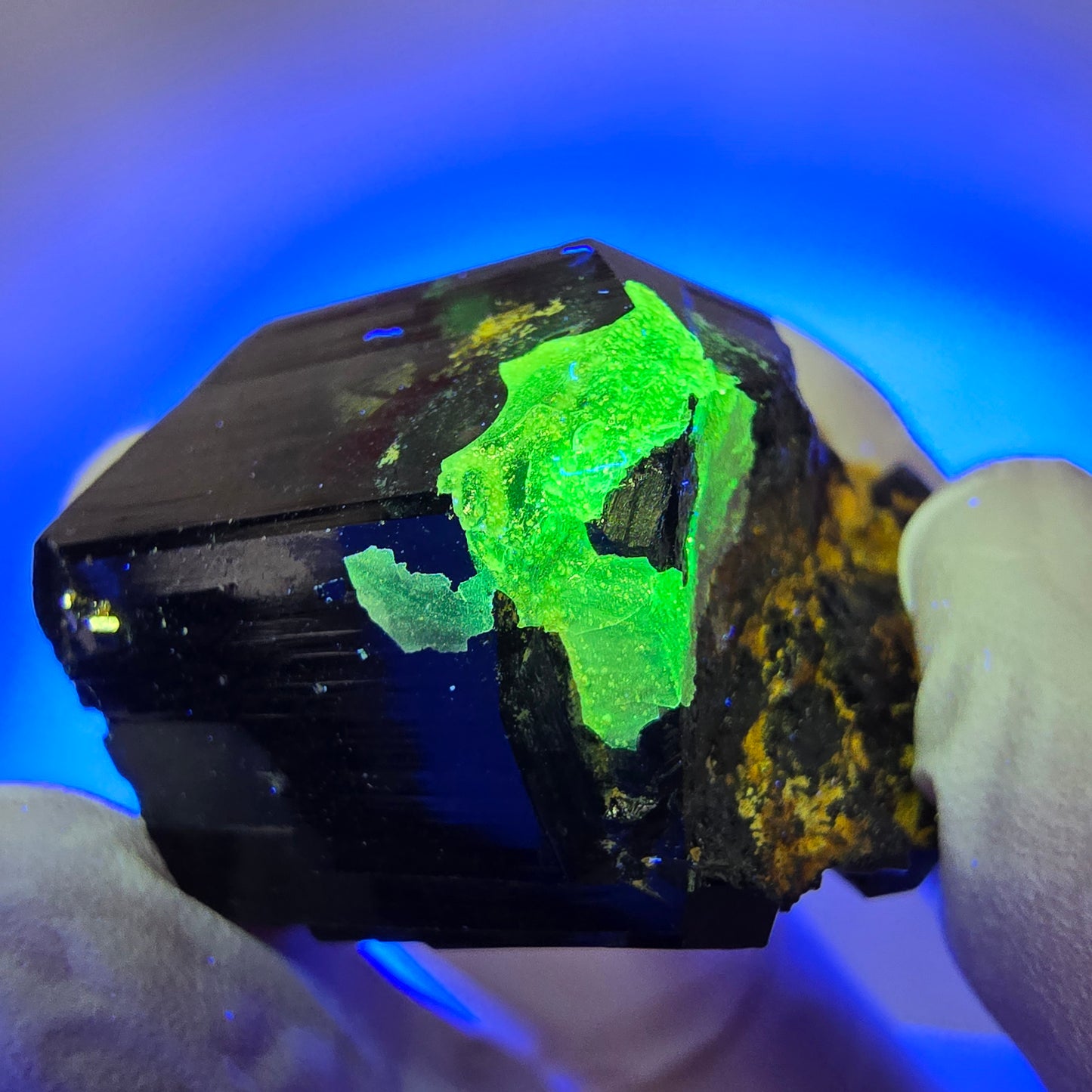 Symmetrische Schörl Turmalin, Hyalit Opal, Orthoklas Stufe Erongo, Namibia 30*29*21mm #13162