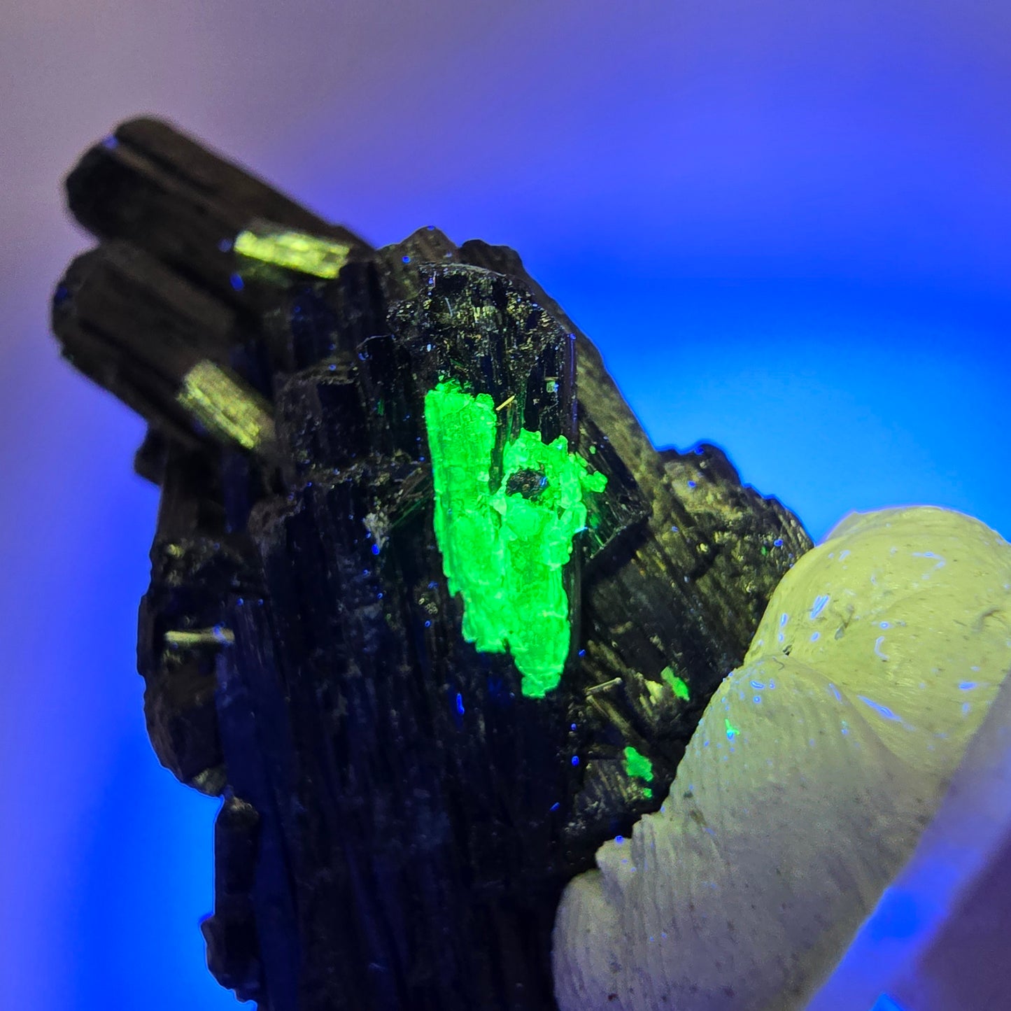 Seltene Schörl Turmalin, Hyalit Opal Stufe Erongo, Namibia 49*28*27mm #13164