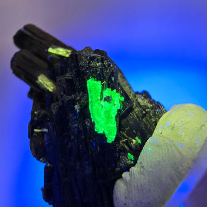Seltene Schörl Turmalin, Hyalit Opal Stufe Erongo, Namibia 49*28*27mm #13164