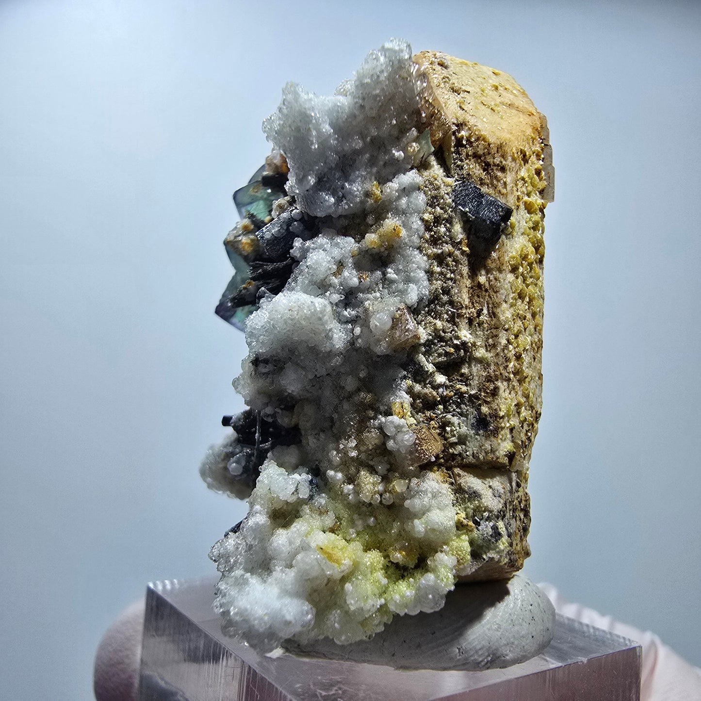 Phantom Fluorit, Hyalit Opal, Schörl Turmalin auf Orthoklas Erongo, Namibia 44*30*23mm #13170