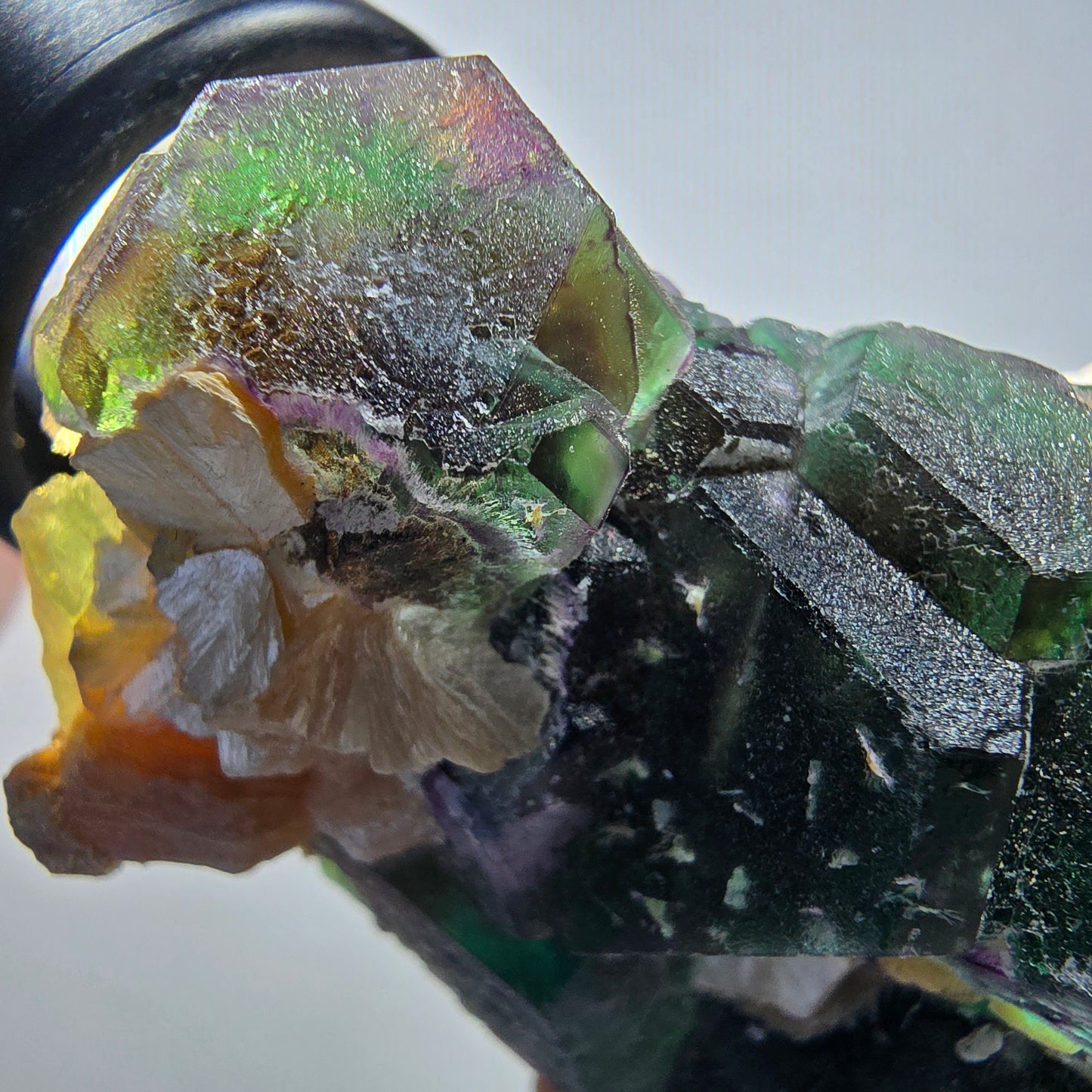 Phantom Fluorit Würfel, hexagonal, Muskovit Stufe Erongo, Namibia 65*47*39mm #13178