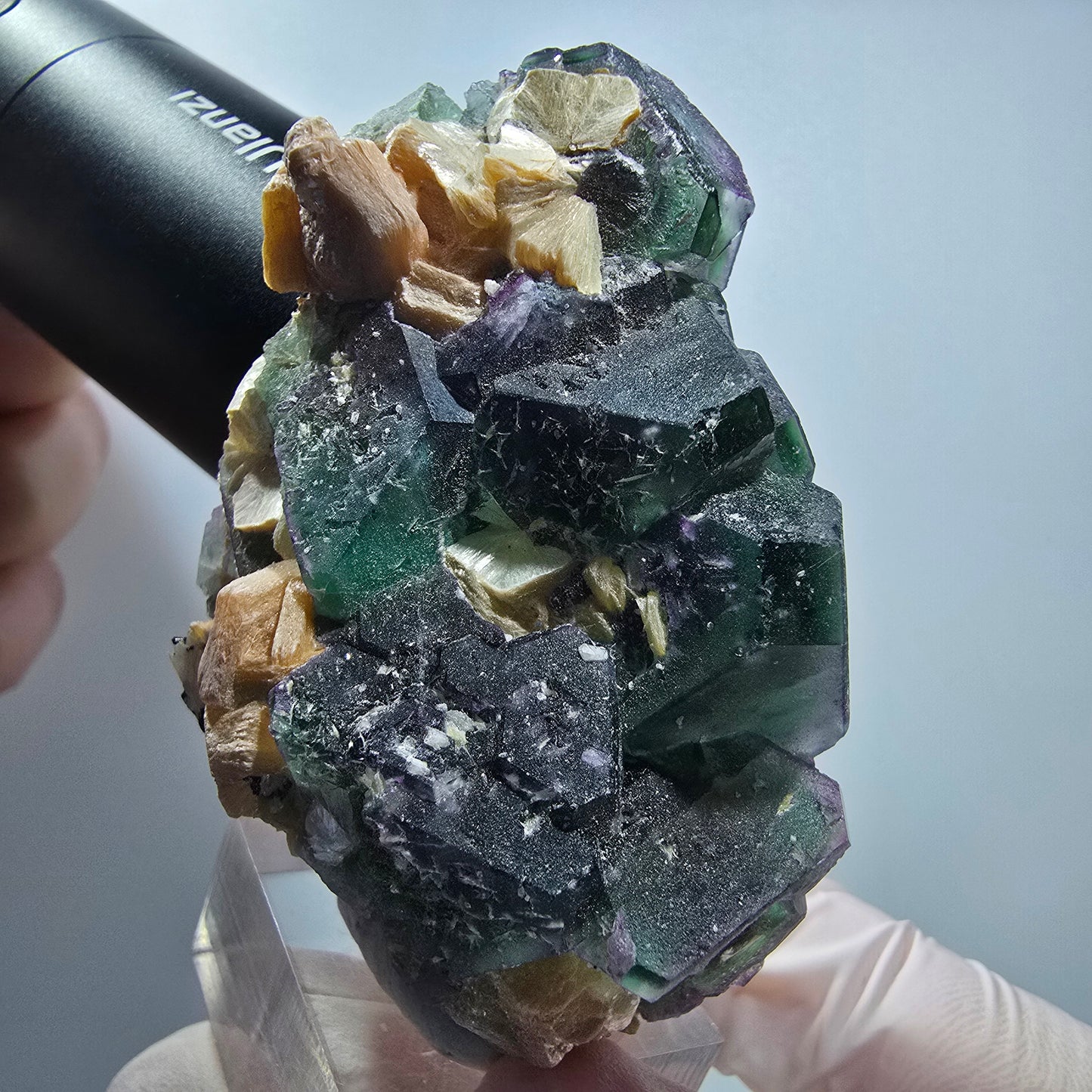 Phantom Fluorit Würfel, hexagonal, Muskovit Stufe Erongo, Namibia 65*47*39mm #13178