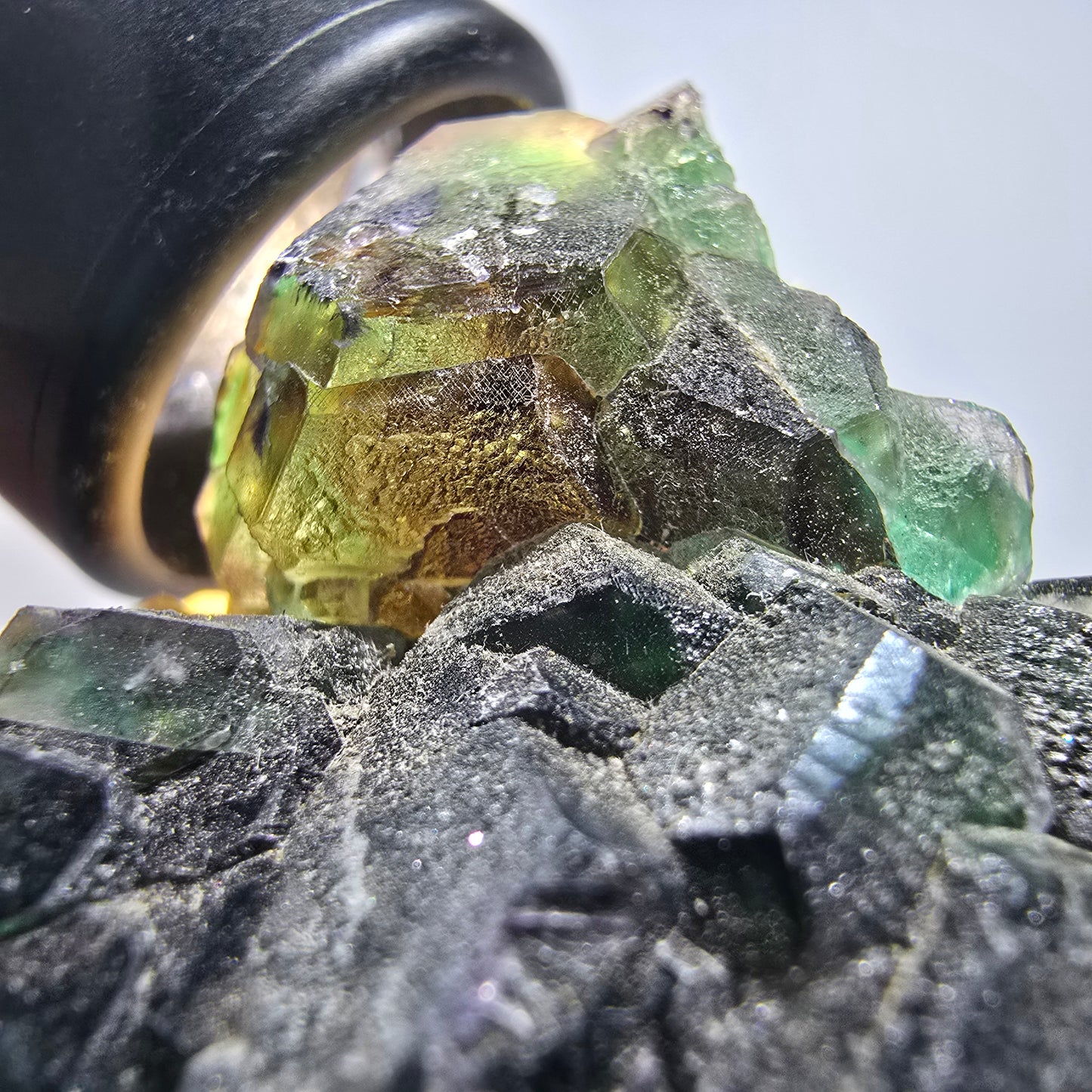Phantom Fluorit Würfel, hexagonal, Muskovit Stufe Erongo, Namibia 62*53*42mm #13180