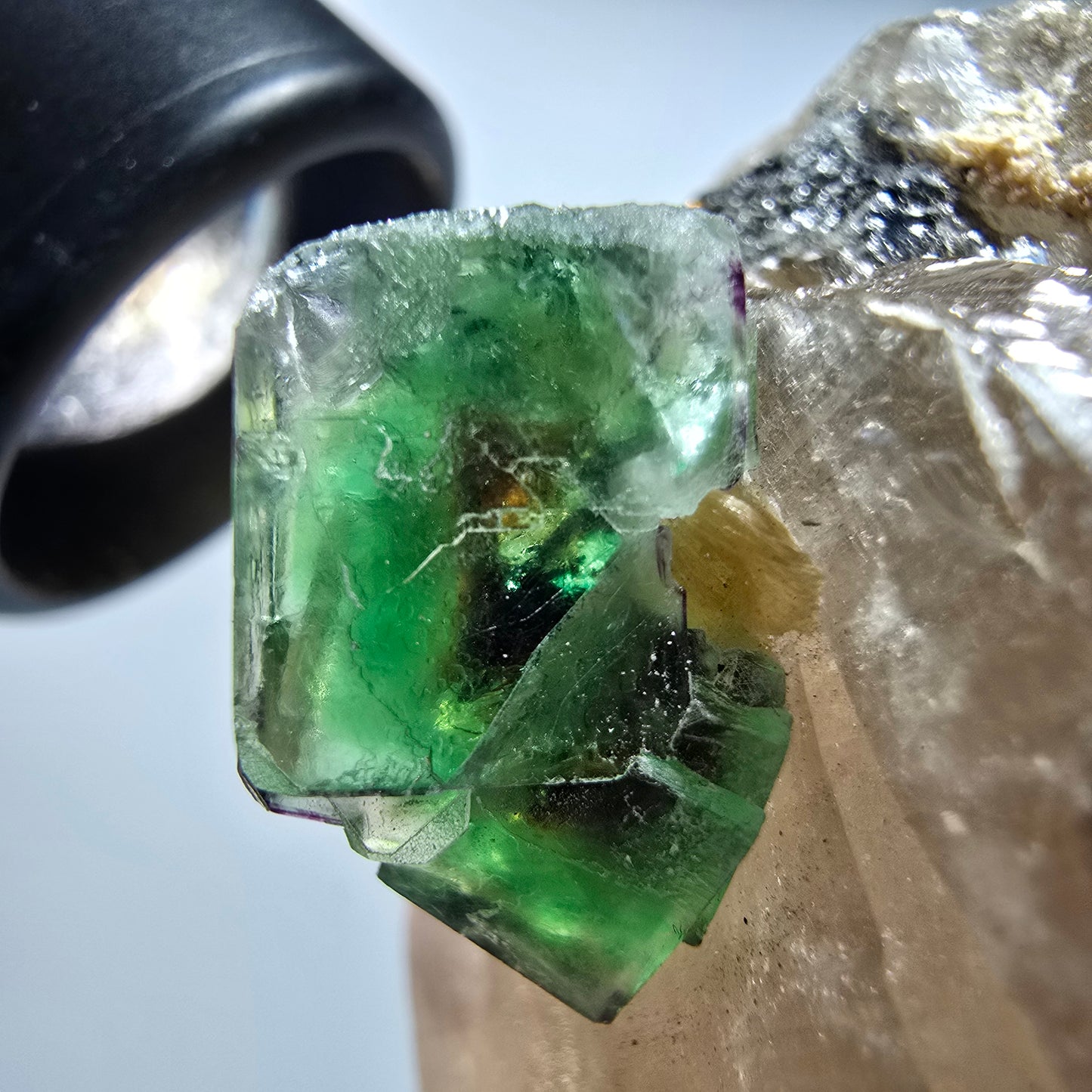 Phantom Fluorit Würfel, Hyalit Opal, Muskovit auf Rauchquarz Erongo, Namibia 58*47*39mm #13186