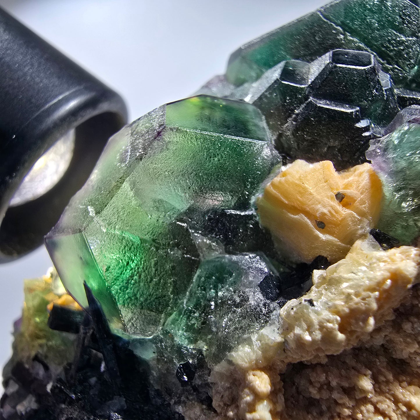 Phantom Fluorit, hexagonal, Hyalit, Schörl Turmalin, Muskovit Erongo, Namibia 103*41*46mm #13192