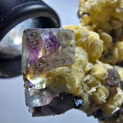 Bunte Phantom Fluorit, Muskovit, Schörl Turmalin Stufe Erongo, Namibia 50*45*24mm #13194
