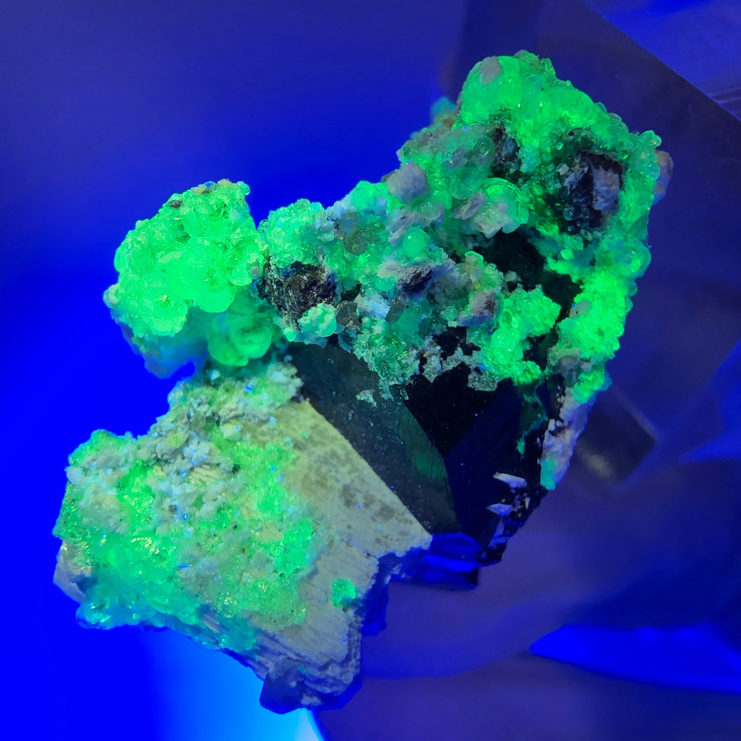 Symmetrische Schörl Turmalin, Hyalit Opal, Orthoklas Stufe Erongo, Namibia 38*27*22mm #13201