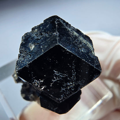 Symmetrische Schörl Turmalin Stufe Erongo, Namibia 20*17*16mm #13207