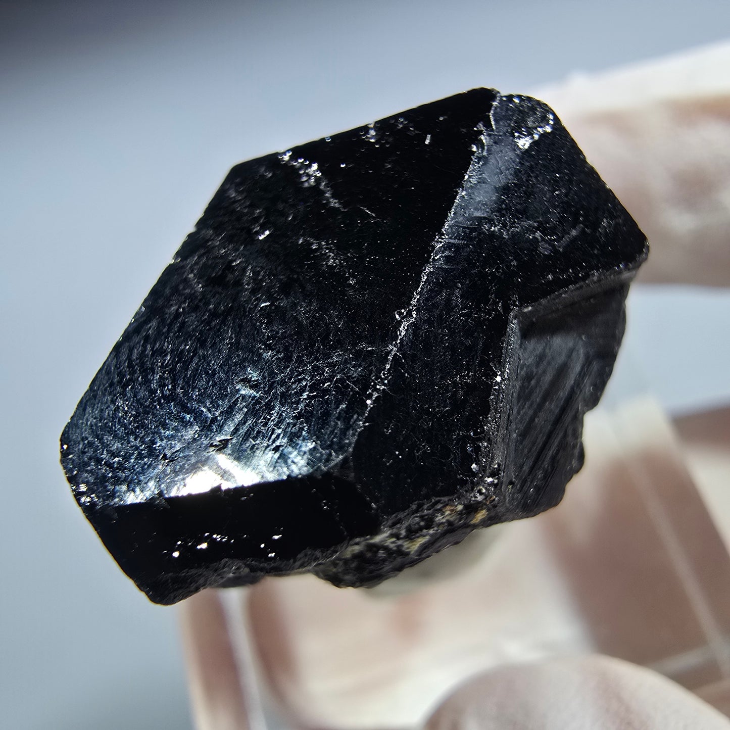 Symmetrische Schörl Turmalin Stufe Erongo, Namibia 22*20*17mm #13214