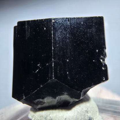 Symmetrische Schörl Turmalin Stufe Erongo, Namibia 22*20*17mm #13214