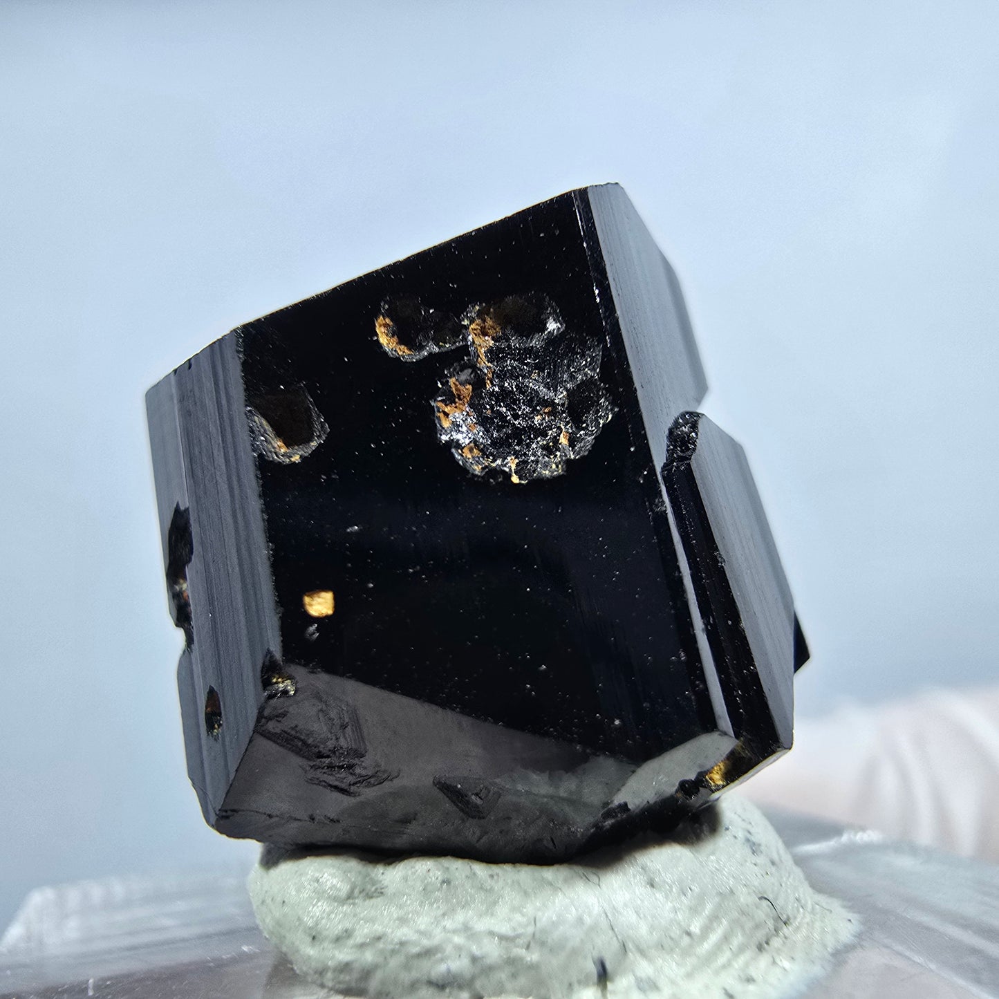 Symmetrische Schörl Turmalin Stufe Erongo, Namibia 19*16*16mm #13220