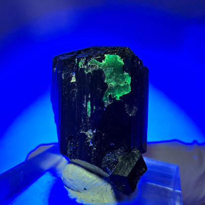 Symmetrische Schörl Turmalin, Hyalit Opal Stufe Erongo, Namibia 25*20*16mm #13225