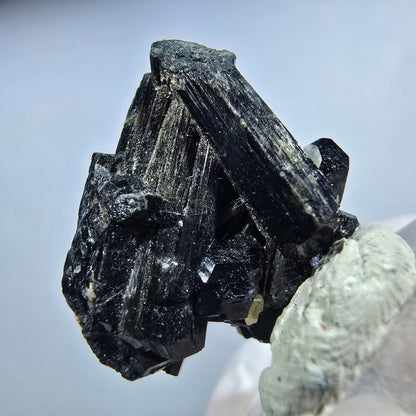 Seltene Schörl Turmalin, Rauchquarz Stufe Erongo, Namibia 24*21*17mm #13226