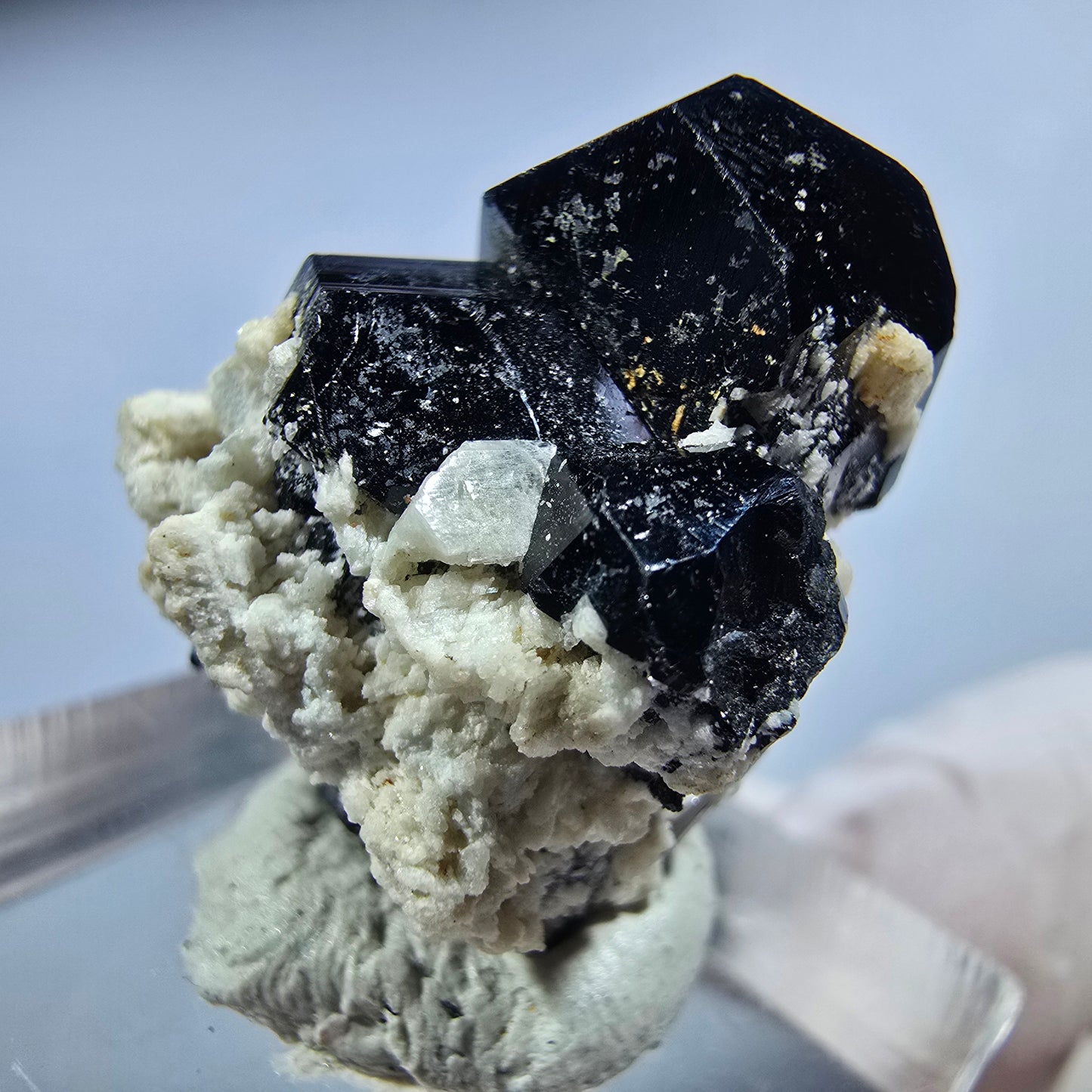 Symmetrische Schörl Turmalin, Orthoklas Stufe Erongo, Namibia 23*21*17mm #13230