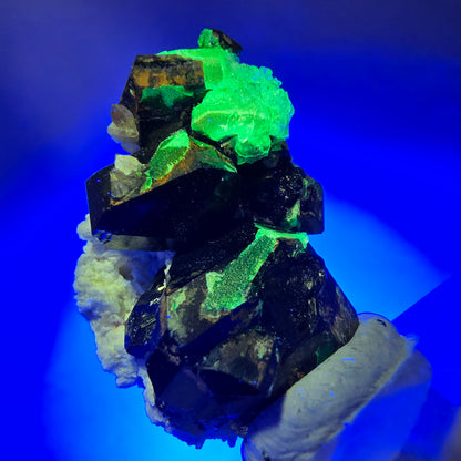 Symmetrische Schörl Turmalin, Hyalit Opal, Orthoklas Stufe Erongo, Namibia 34*21*17mm #13232