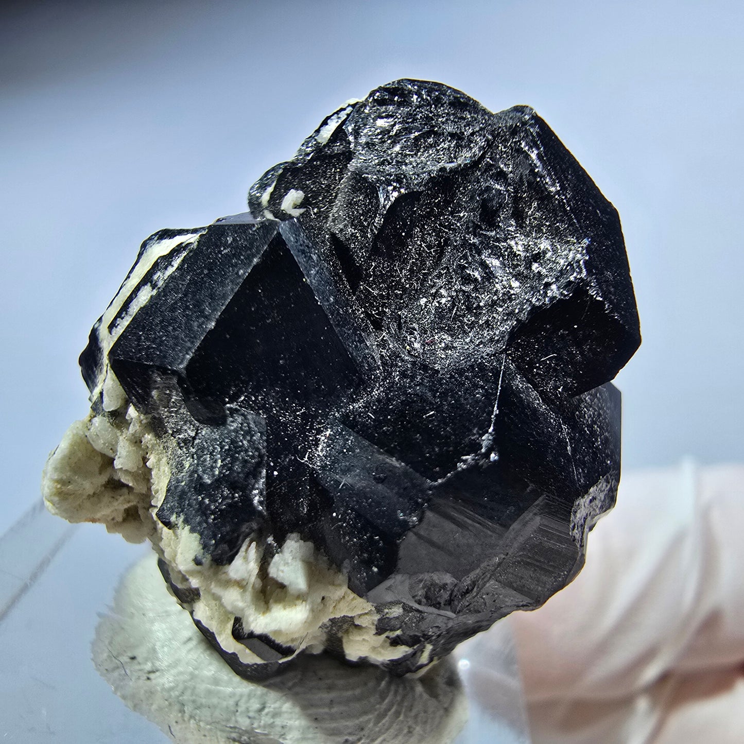 Symmetrische Schörl Turmalin, Orthoklas Stufe Erongo, Namibia 26*25*18mm #13236
