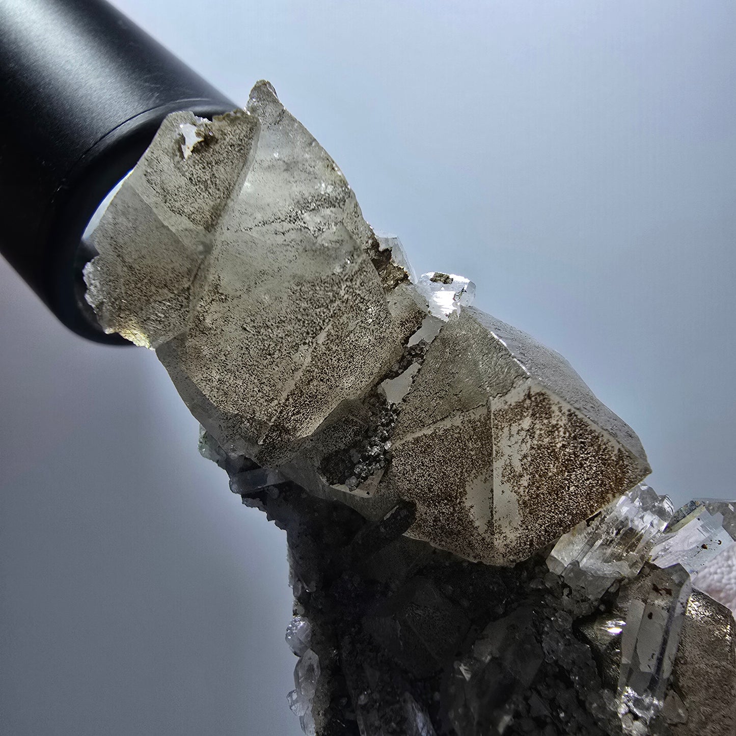 Große Calcit Würfel, Starburst Quarz Stufe Streep Mine Goboboseb Namibia 112*42*36mm #13286