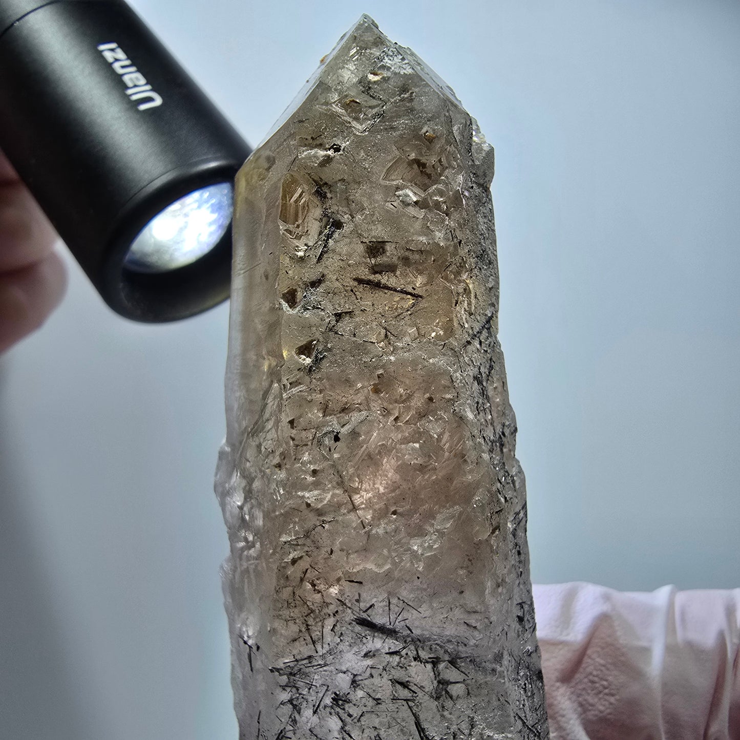 Skelett Rauchquarz mit Hyalit, Schörl Turmalin Erongo, Namibia 108*29*26mm #13309
