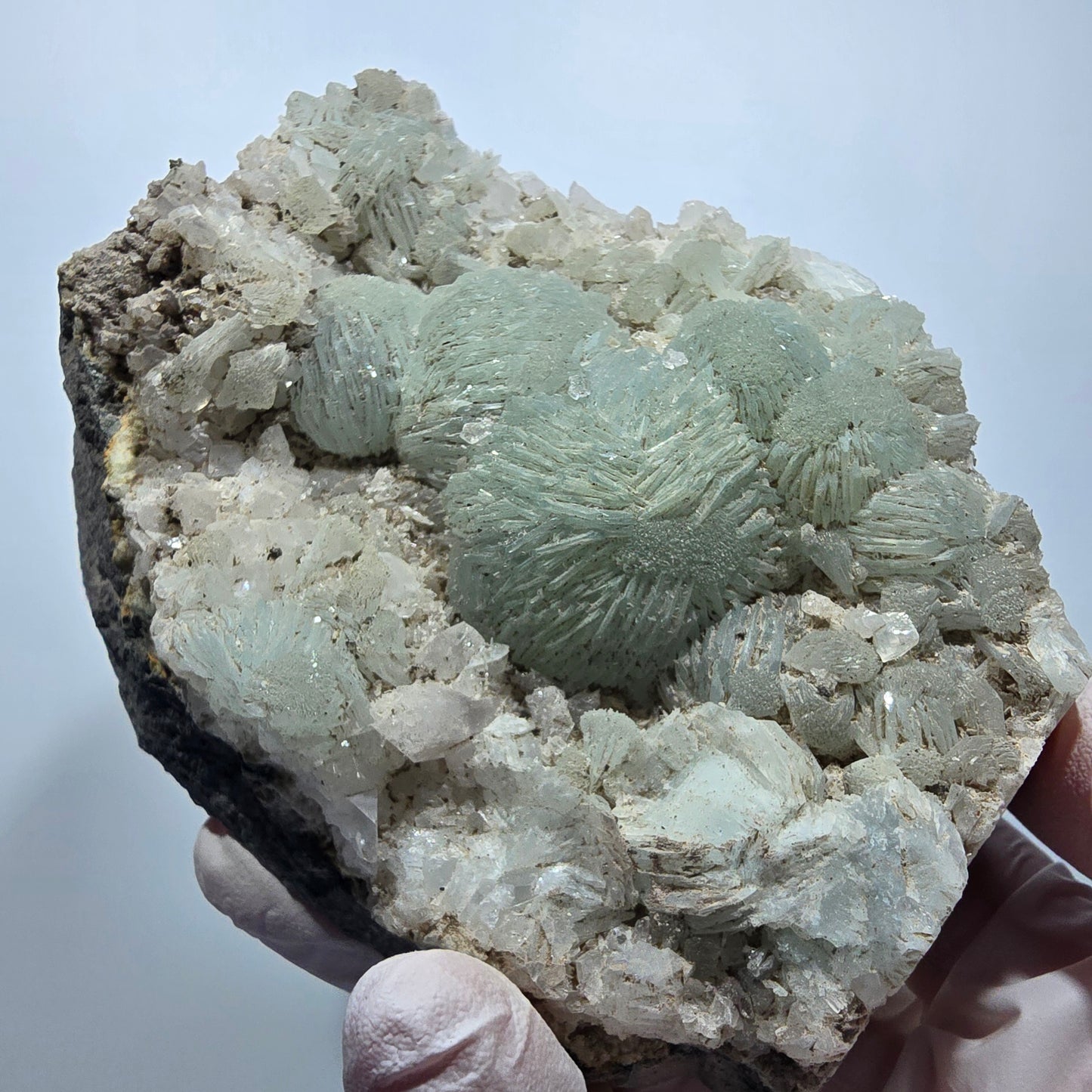 XL Prehnit Kugel, Calcit Würfel, Quarz auf Matrix Goboboseb, Namibia 100*83*59mm #13312