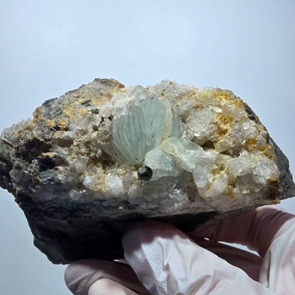 XL Prehnit Kugel, Calcit Würfel, Quarz auf Matrix Goboboseb, Namibia 97*67*31mm #13316