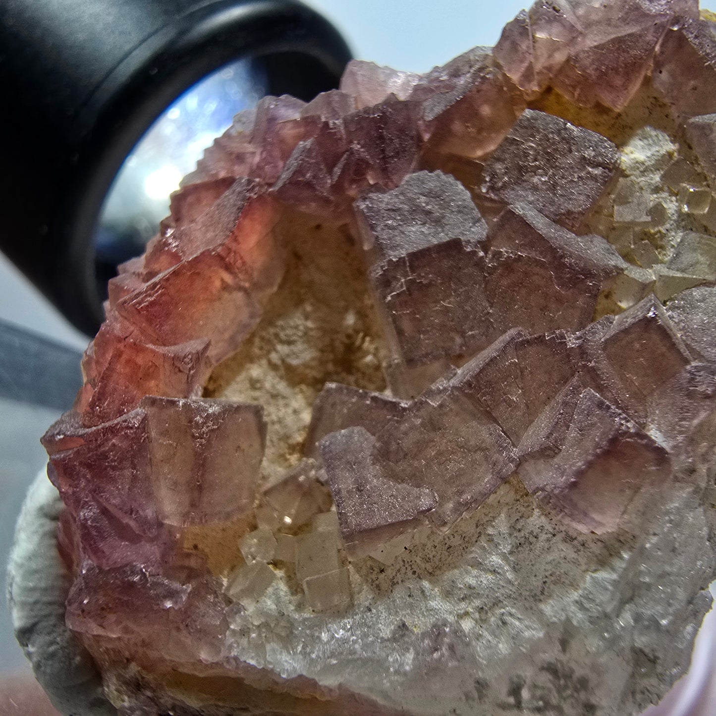 Seltene Phantom Fluorit Würfel auf Quarz Stufe, lila gelb Omehane, Namibia 44*30*19mm #13339