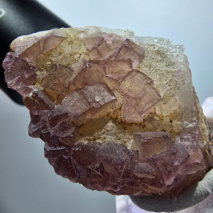 Seltene Phantom Fluorit Würfel auf Quarz Stufe, lila gelb Omehane, Namibia 44*30*19mm #13339