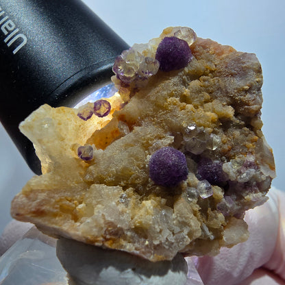 RUNDE Fluorit Kugel-Kristalle auf Quarz Stufe, lila Omehane, Namibia 36*35*26mm #13342