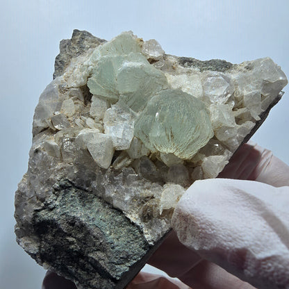 Prehnit Kugel, Calcit Würfel, Quarz auf Matrix Goboboseb, Namibia 73*65*25mm #13355