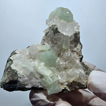 Prehnit Kugel, Calcit Würfel, Quarz auf Matrix Goboboseb, Namibia 56*52*43mm #13356