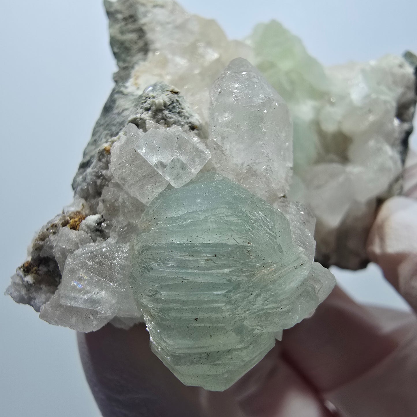 Prehnit Kugel, Calcit Würfel, Quarz auf Matrix Goboboseb, Namibia 56*52*43mm #13356