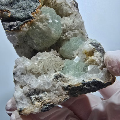 Prehnit Kugel, Calcit Würfel, Quarz auf Matrix Goboboseb, Namibia 73*57*54mm #13358