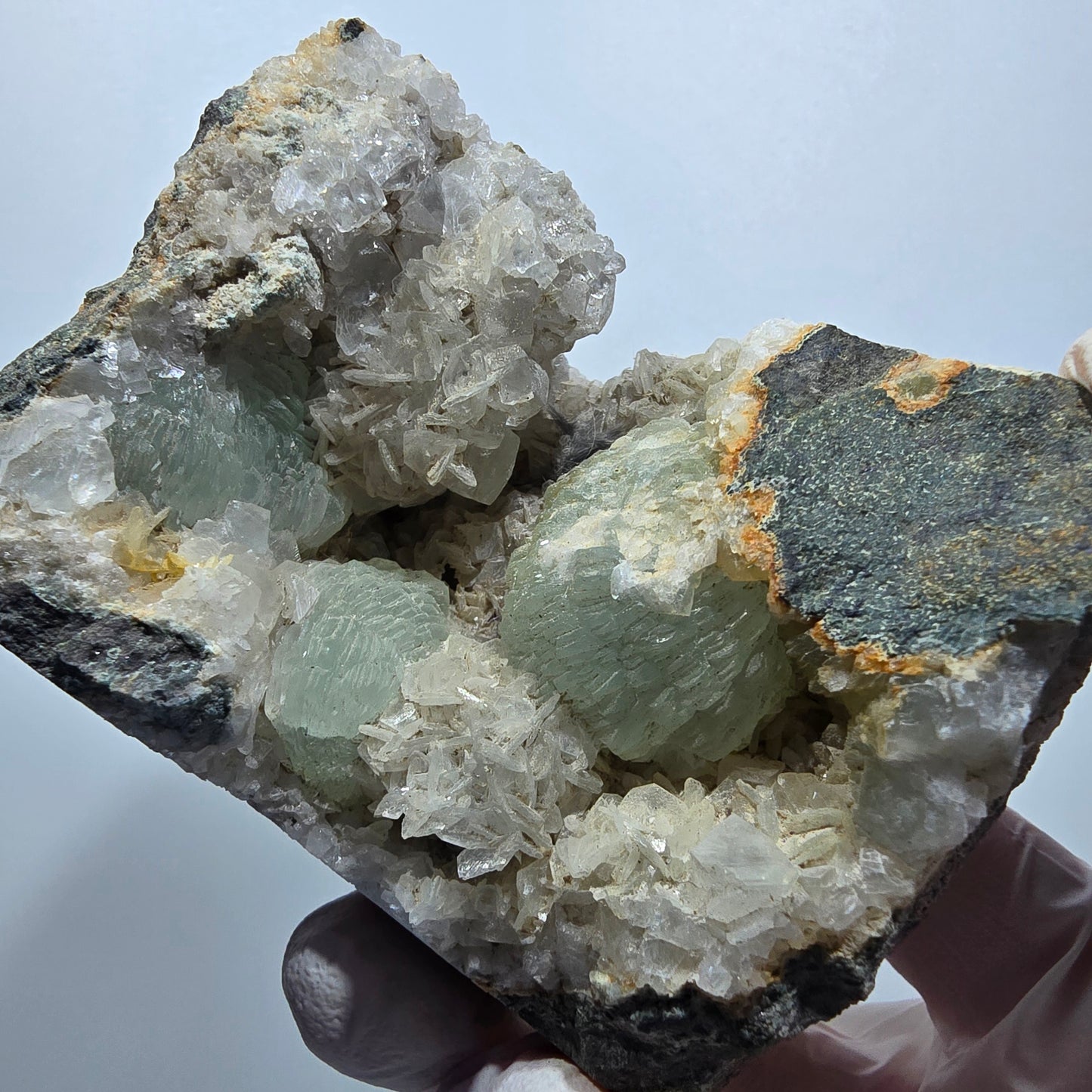 Prehnit Kugel, Calcit Würfel, Quarz auf Matrix Goboboseb, Namibia 73*57*54mm #13358