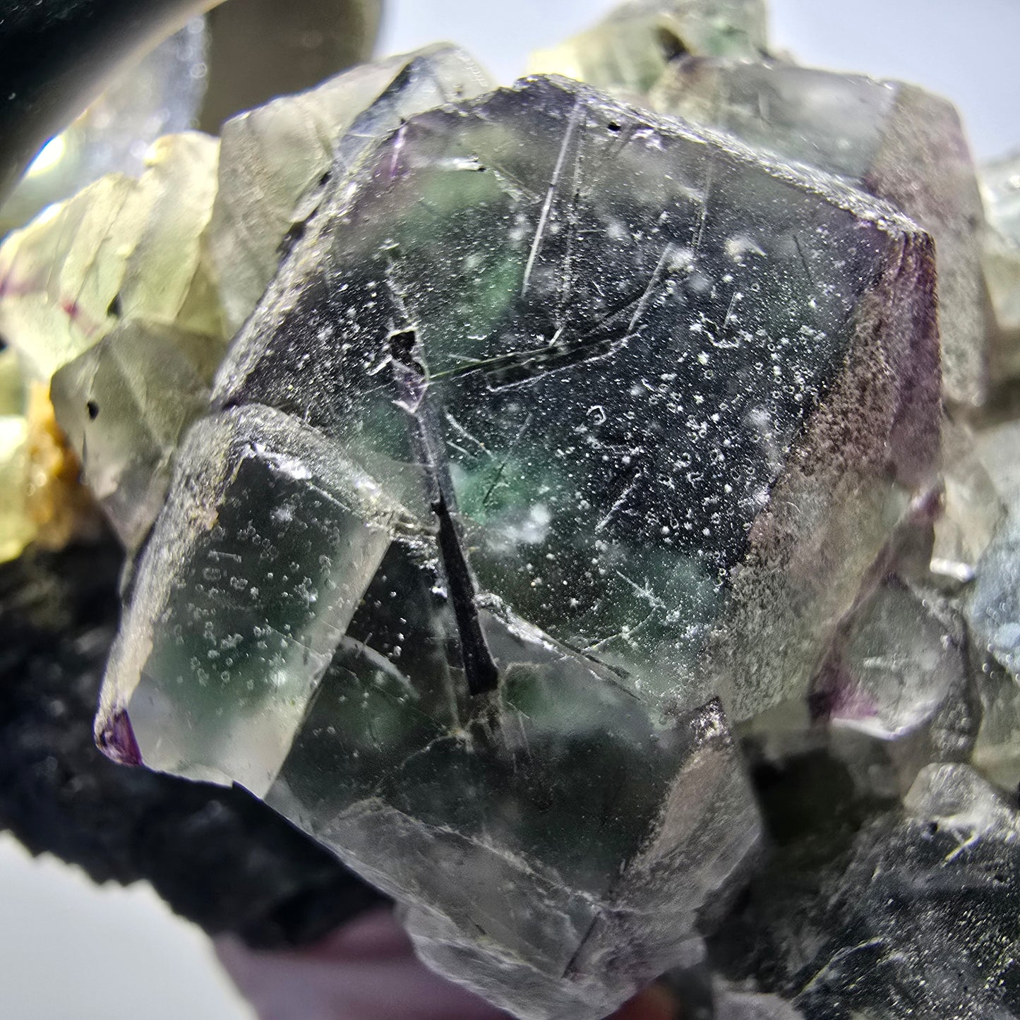 Phantom Fluorit, zonal, Schörl Turmalin, Muskovit Stufe Erongo, Namibia 72*48*36mm #13364