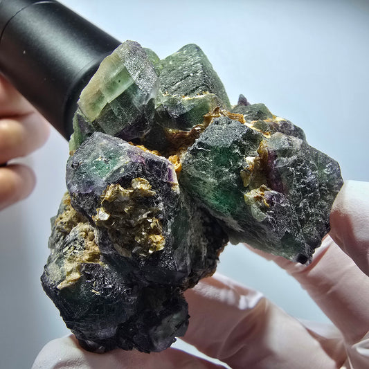 Phantom Fluorit Würfel, zonal, Schörl Turmalin, Muskovit Stufe Erongo, Namibia 62*55*31mm #13369