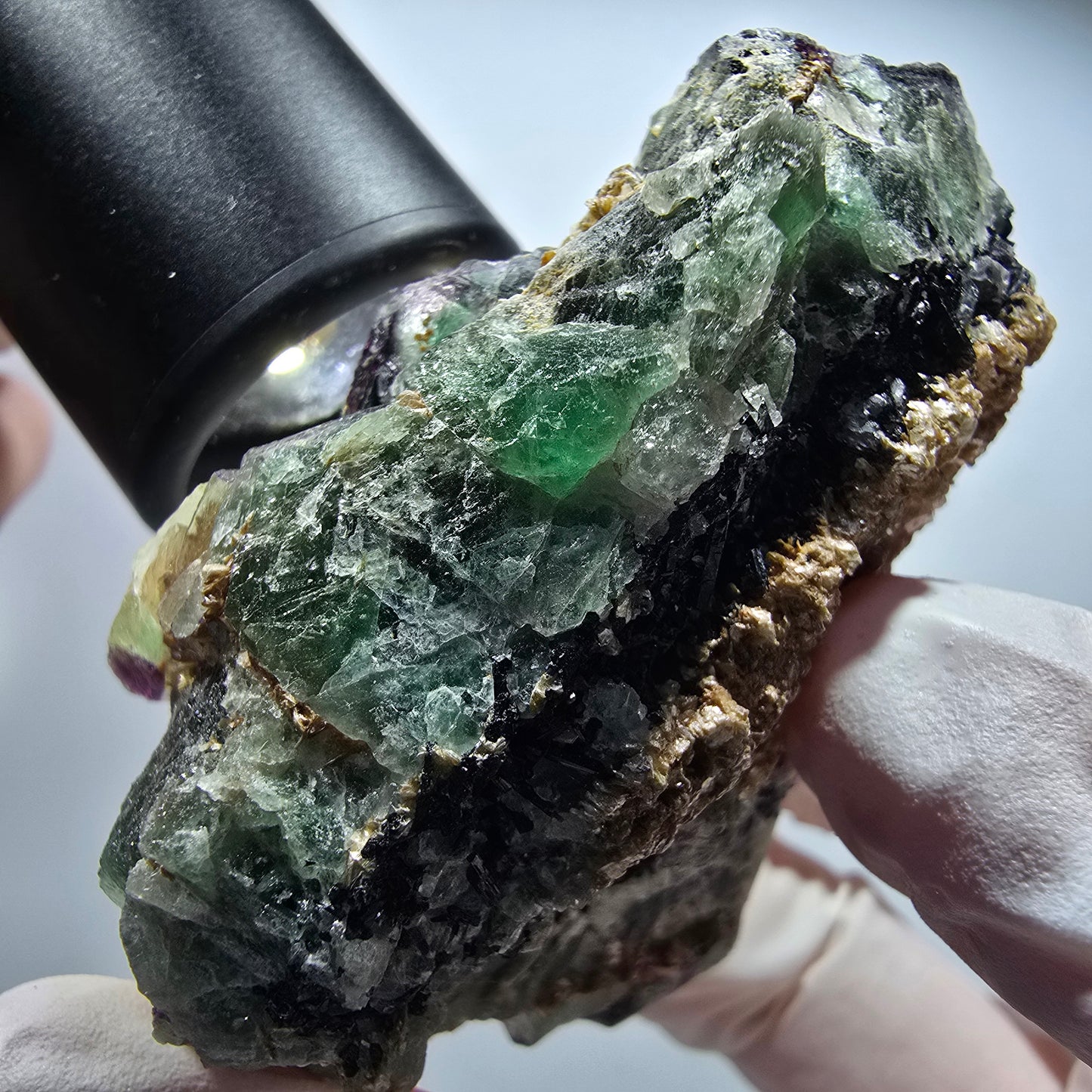 Phantom Fluorit Würfel, zonal, Schörl Turmalin, Muskovit Stufe Erongo, Namibia 62*55*31mm #13369
