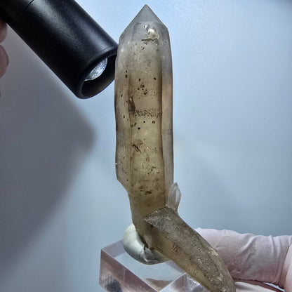 Phantom Skelett Rauchquarz Zwilling mit Hyalit Opal Erongo, Namibia 93*51*21mm #13372