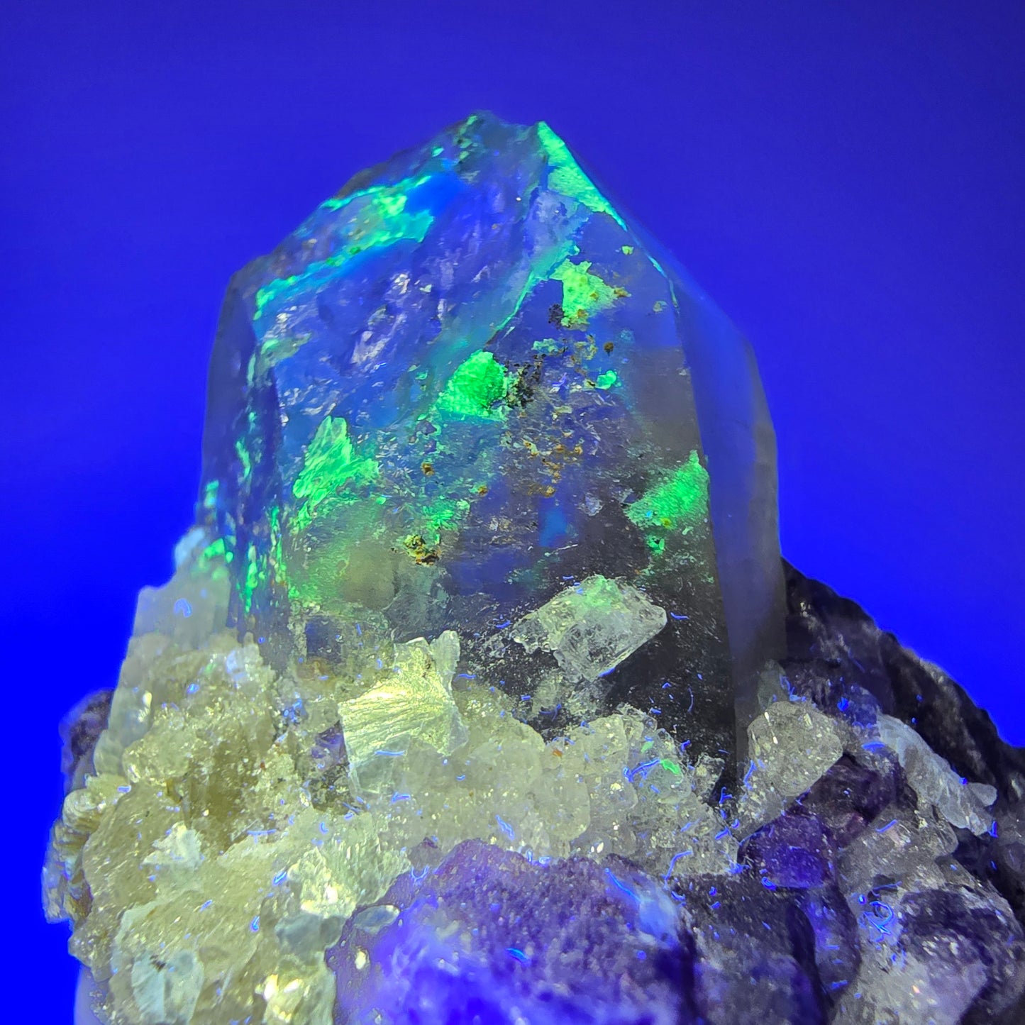 Rauchquarz, Phantom Fluorit, Hyalit, Schörl Turmalin, Muskovit Erongo, Namibia 60*45*38mm #13376