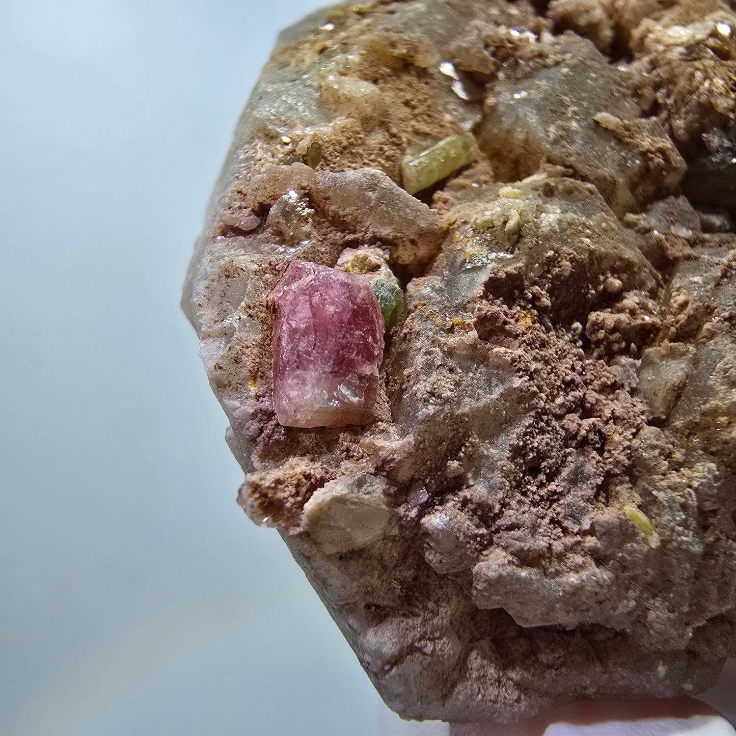Seltene Turmalin, Verdelith, Elbait auf Quarz Stufe Karibib, Erongo, Namibia 65*59*44mm #13386